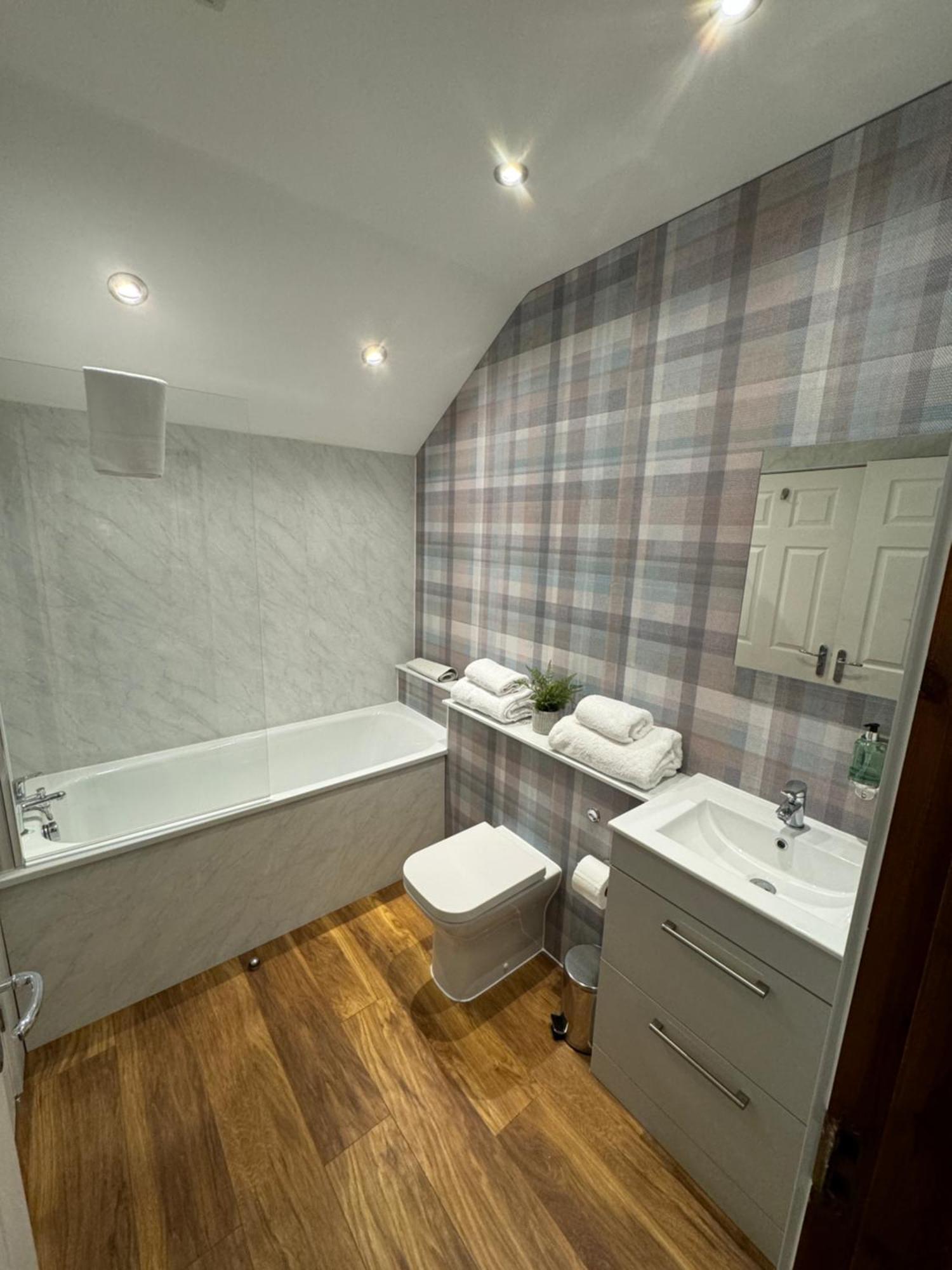 1 Sheraton Apartments Fort William Luaran gambar